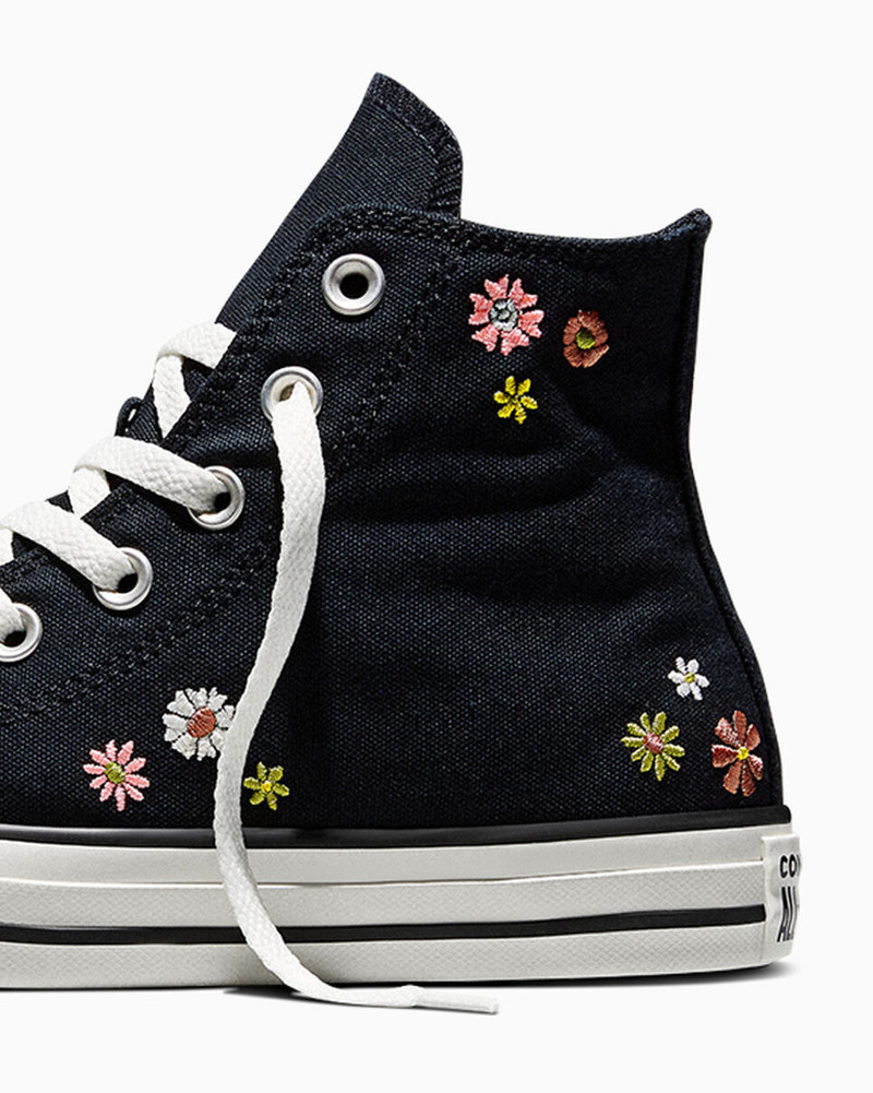 Chuck Taylor All Star Embroidered Florals 7