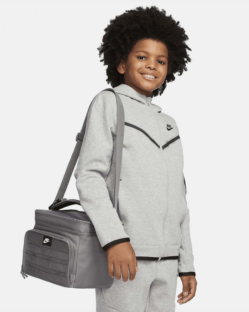 Nike Nike Futura Lunch Bag (6.75L) outlook