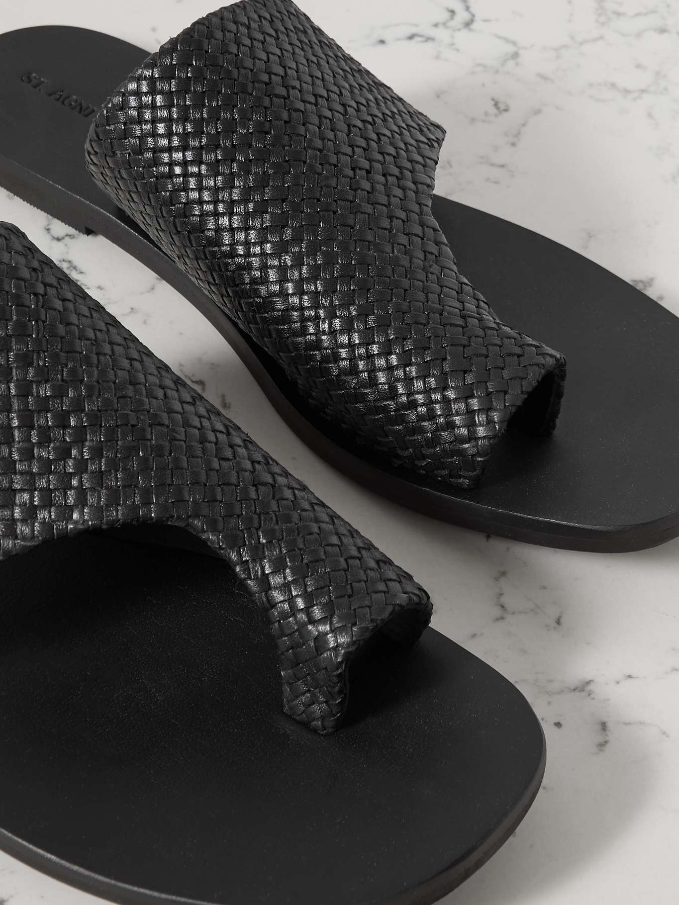 Asymmetric woven leather slides - 4