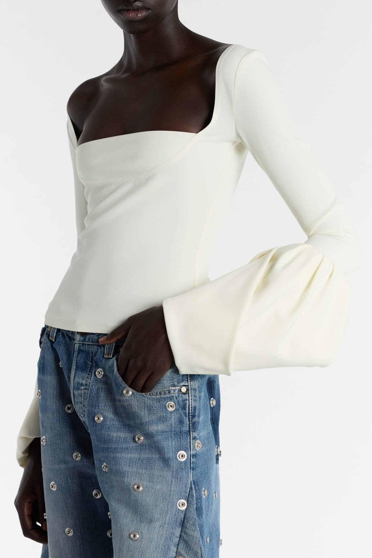 TOP WITH SQUARE DECOLLETE AND PUFF CUFFS IVORY - 5