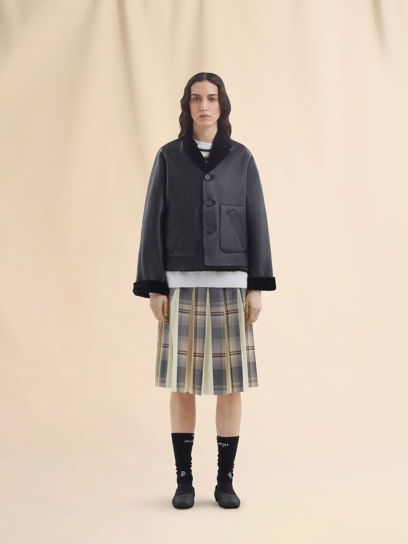 BLACK REVERSIBLE SHEARLING JACKET - 2