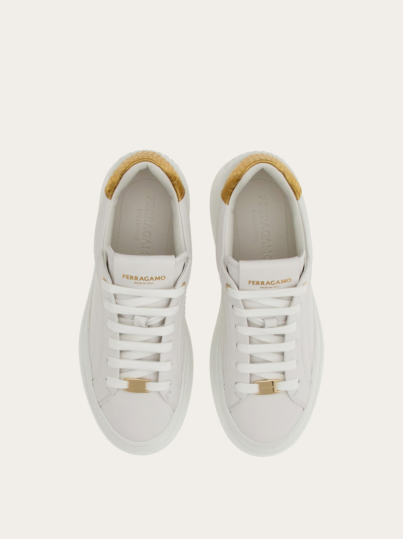 Wedge sneaker 2