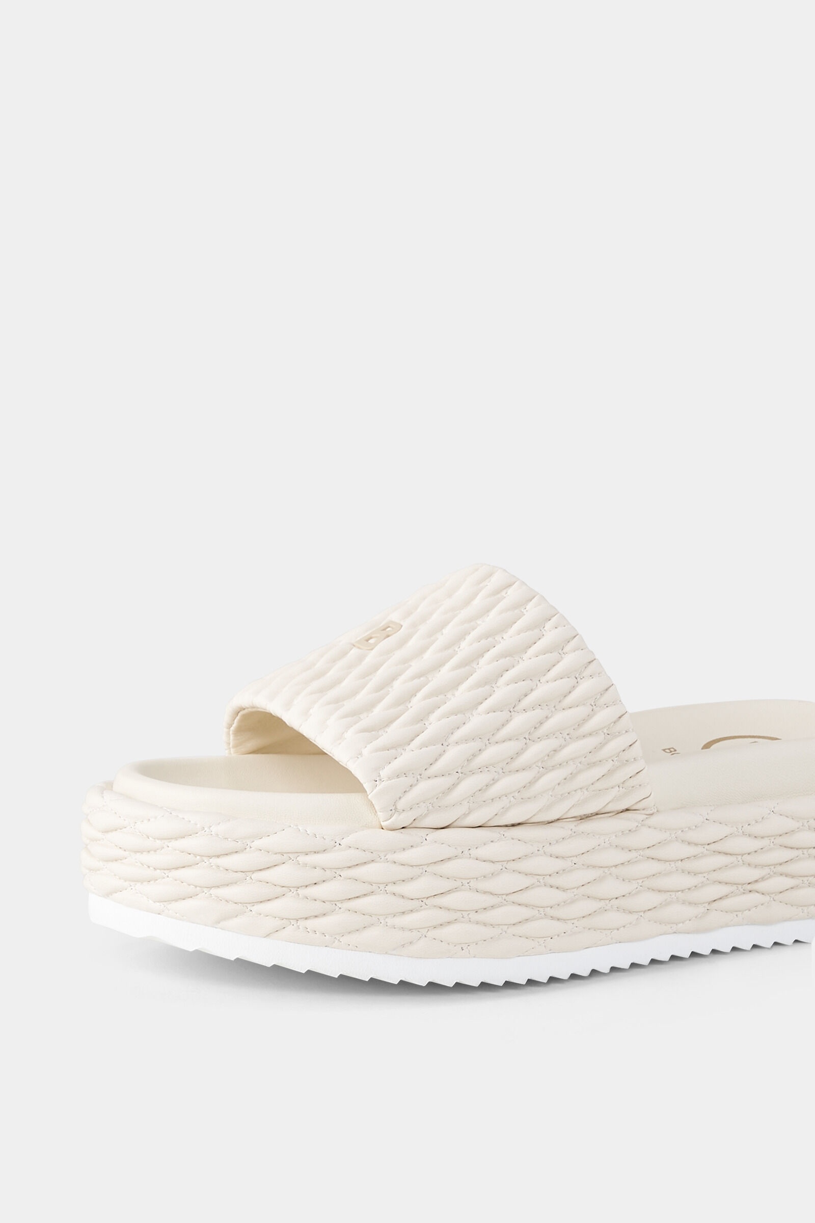 Sorrento Platform slides in Cream - 4