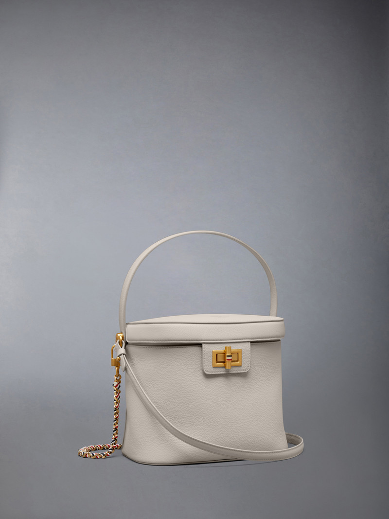 Thom Browne SOFT PEBBLE GRAIN BOX BAG outlook