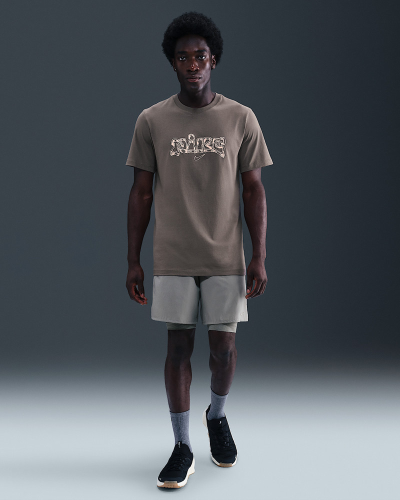 Nike Men's T-Shirt 4