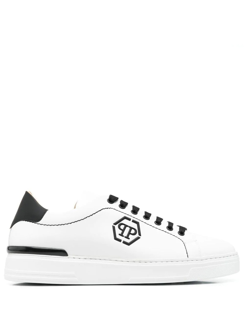 low-top leather sneakers 1