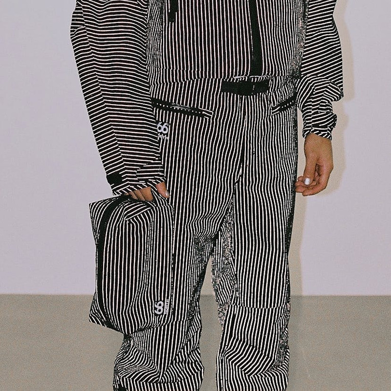 Reflective Capsule | Special Edition Big Wash Bag 5