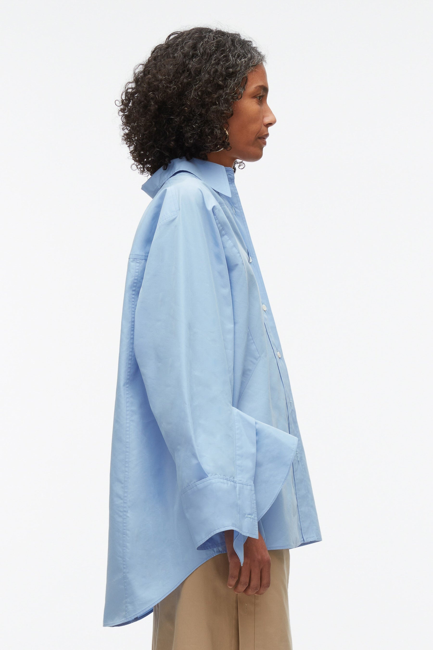 Oversize Shirt with Cascade Cuff - 3