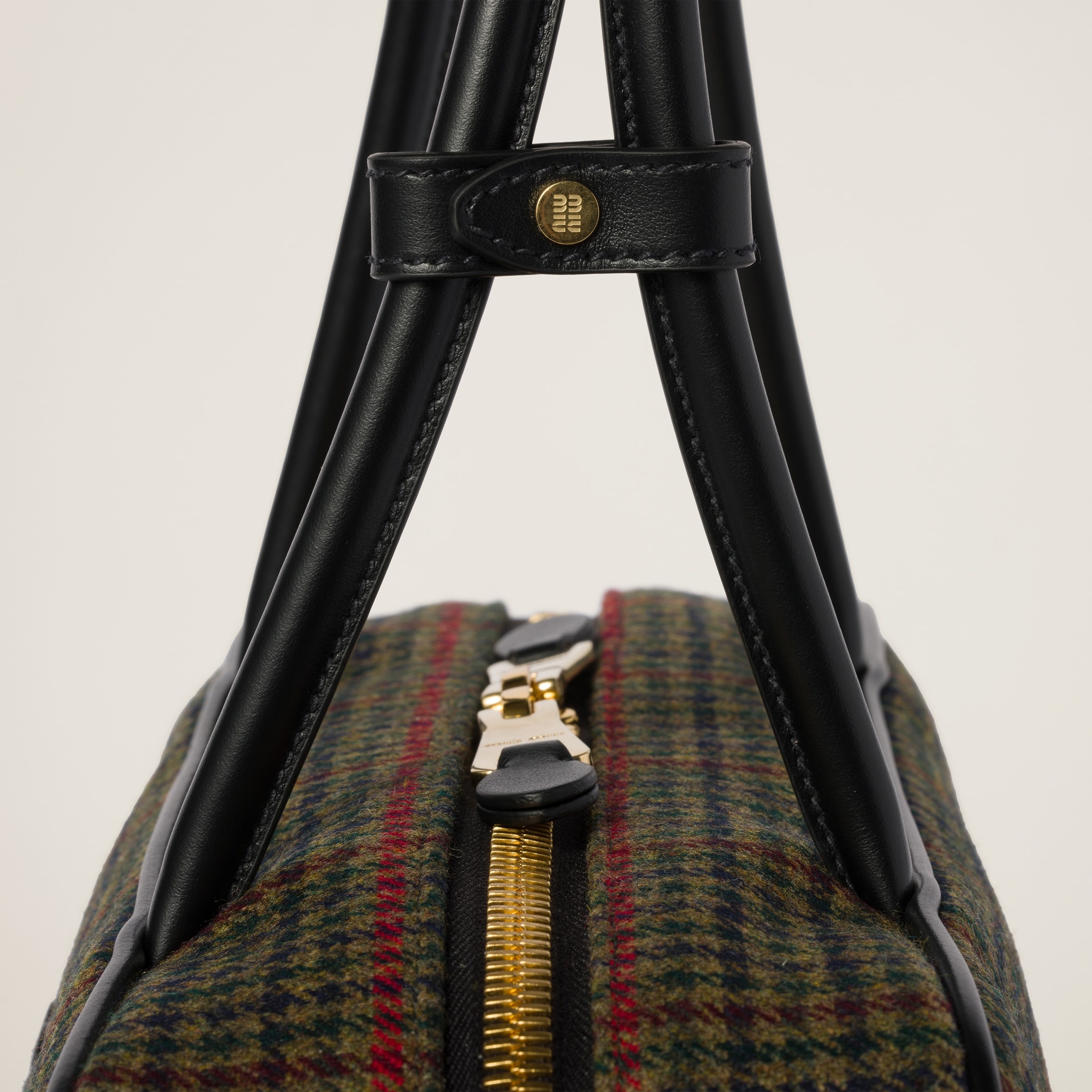 Beau tartan top-handle bag with leather details - 5