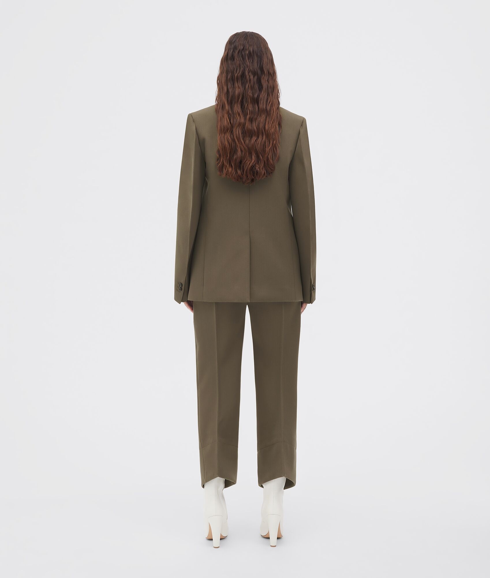 compact wool jacket with curved sleeves - 3