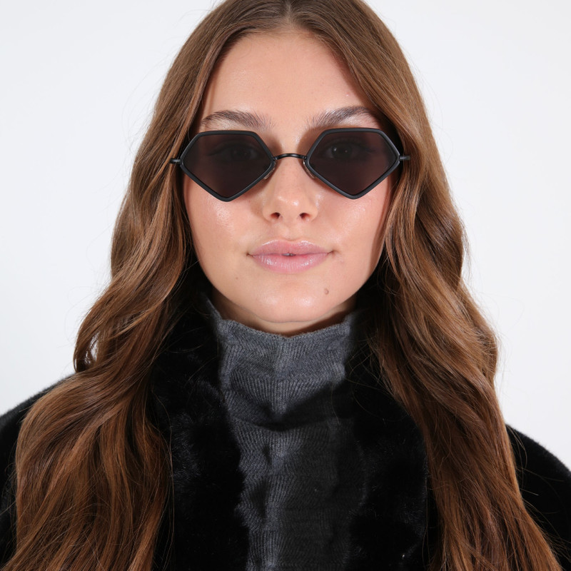 illesteva Beak Ace 53 Sunglasses outlook