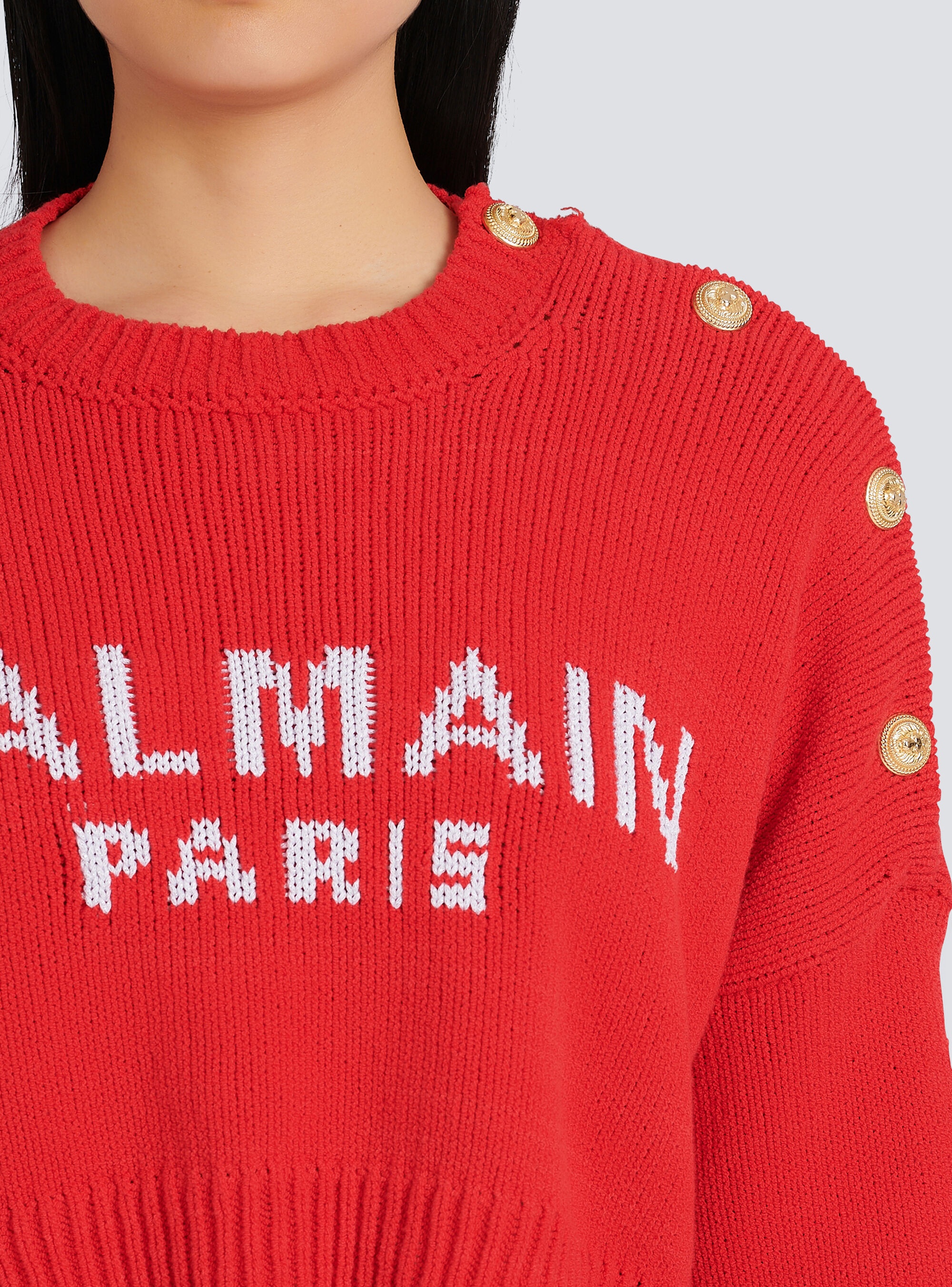 HIGH SUMMER CAPSULE - Cropped knit sweater with Balmain logo print - 7