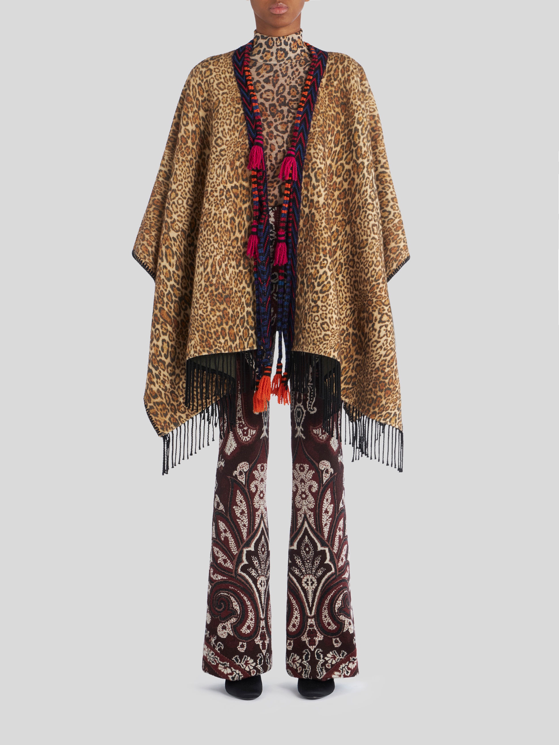 FRINGED ANIMALIER WOOL CAPE - 3