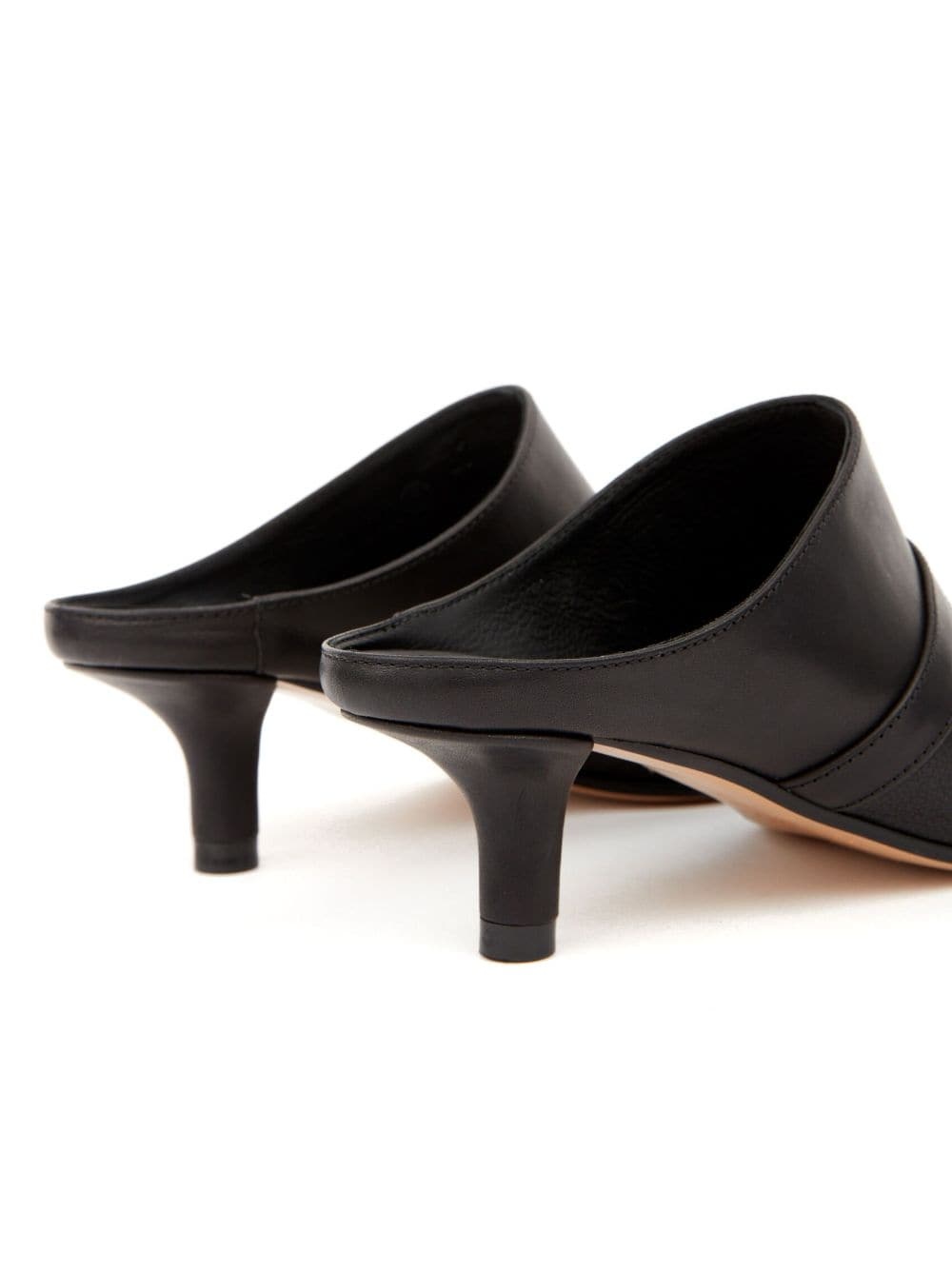 pointed leather mules - 3