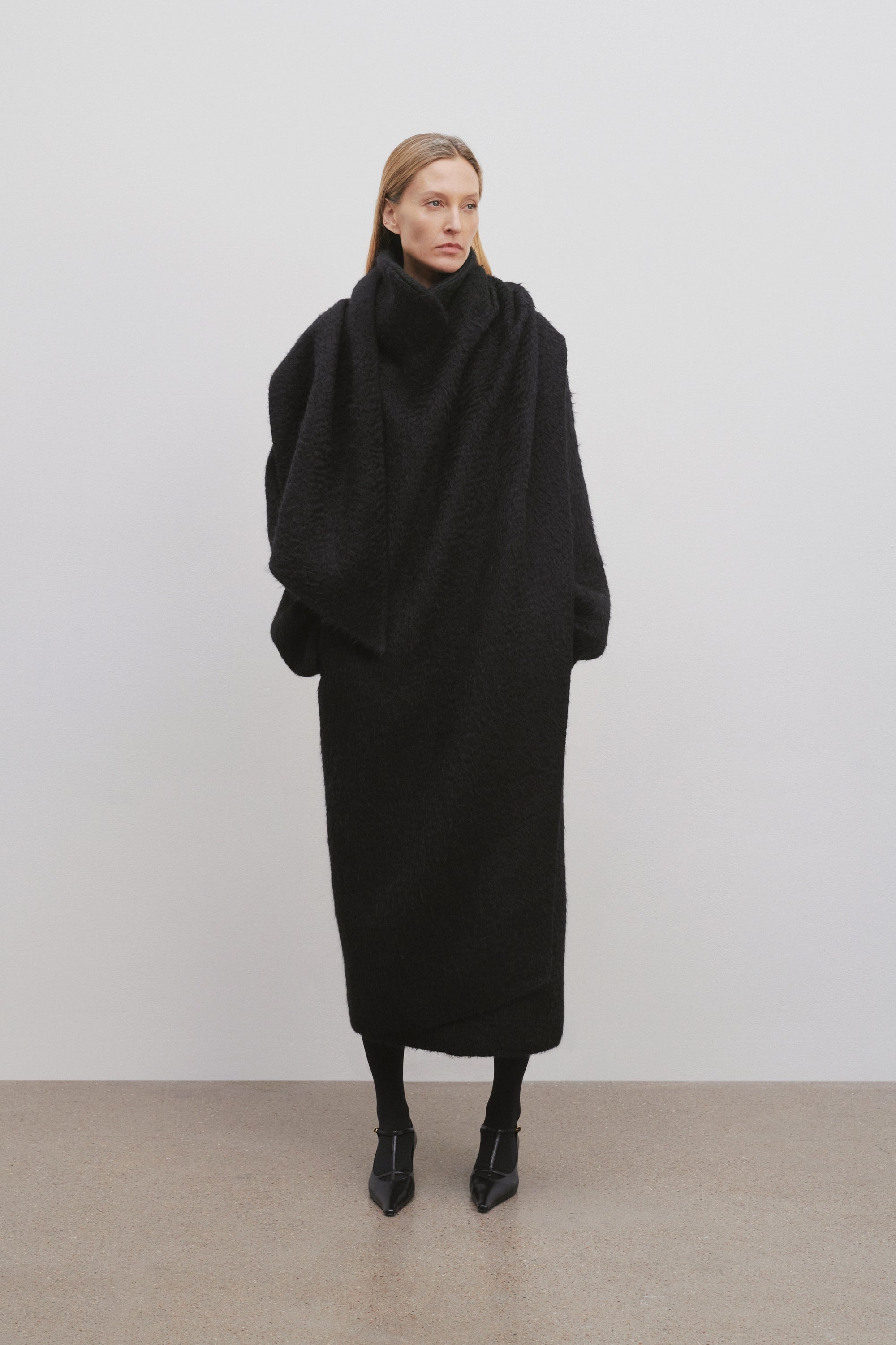 Orlando Coat in Virgin Wool and Alpaca - 3