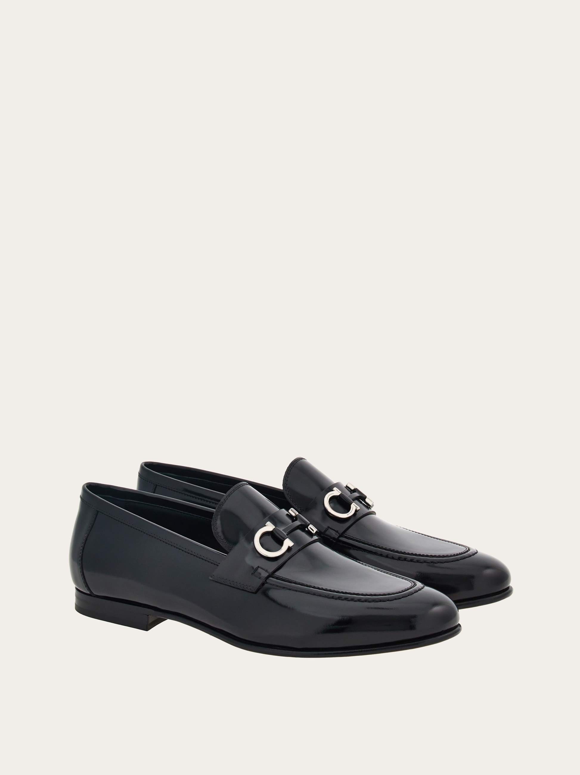 Moccasin with bicolor ornament - 4