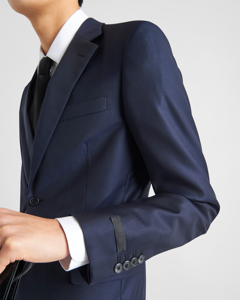 Single-breasted wool suit 3