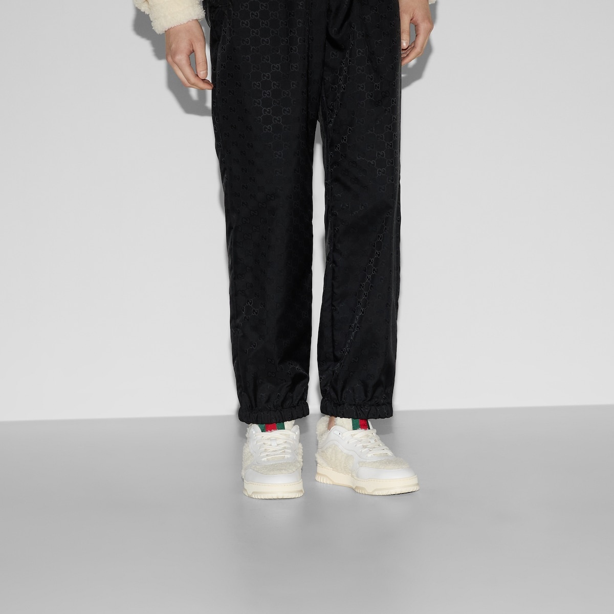 GUCCI Men's Gucci Re-Web sneaker | REVERSIBLE