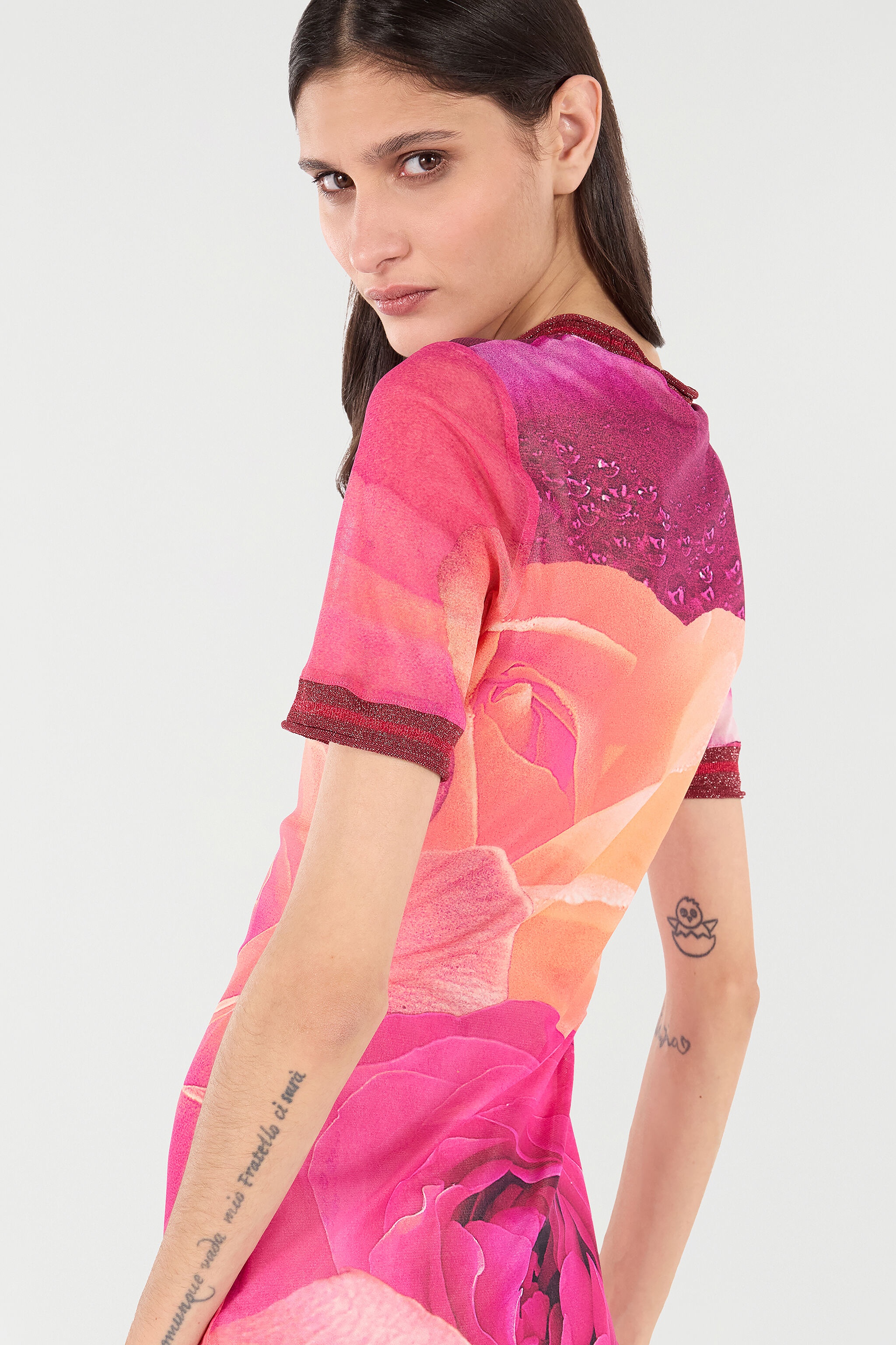 Short Rose-Print Dress With Glittery Trims - 7