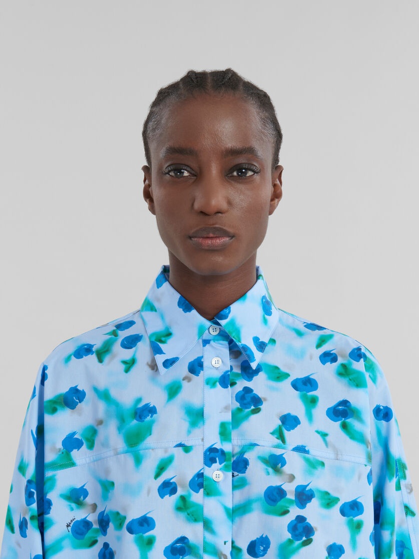 LIGHT BLUE POPLIN SHIRT DRESS WITH REVERIE PRINT - 4