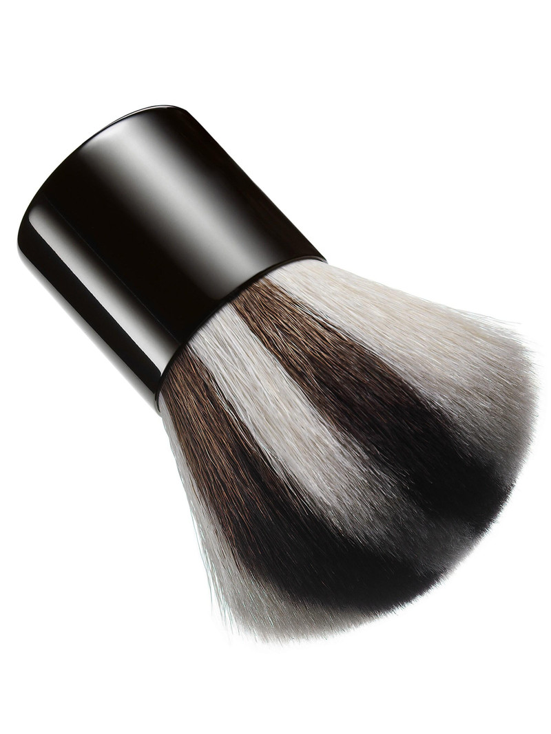 Women's Kabuki Brush 1
