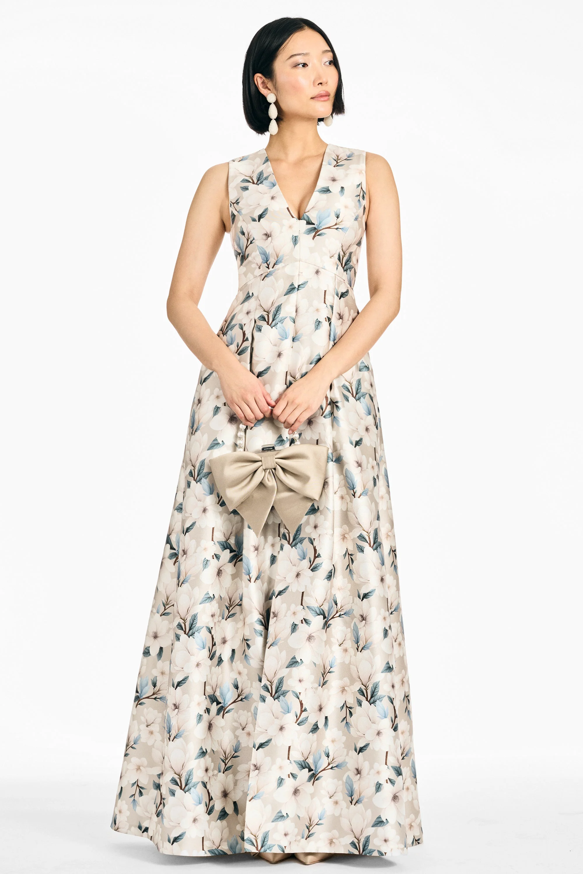 BROOKLYNNE GOWN - CHAMPAGNE MAGNOLIA - 1