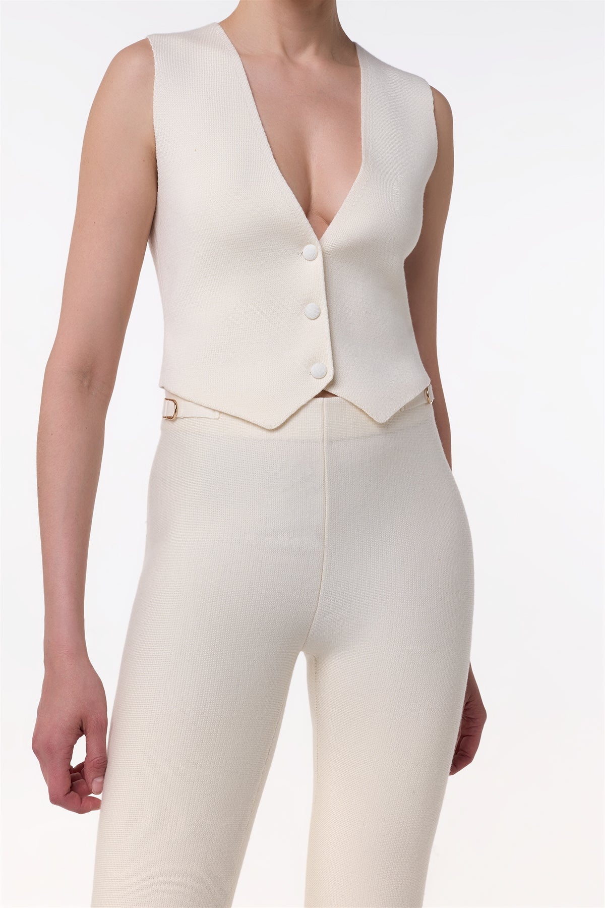Styx Knit Vest in Ivory Merino Wool Cashmere - 5