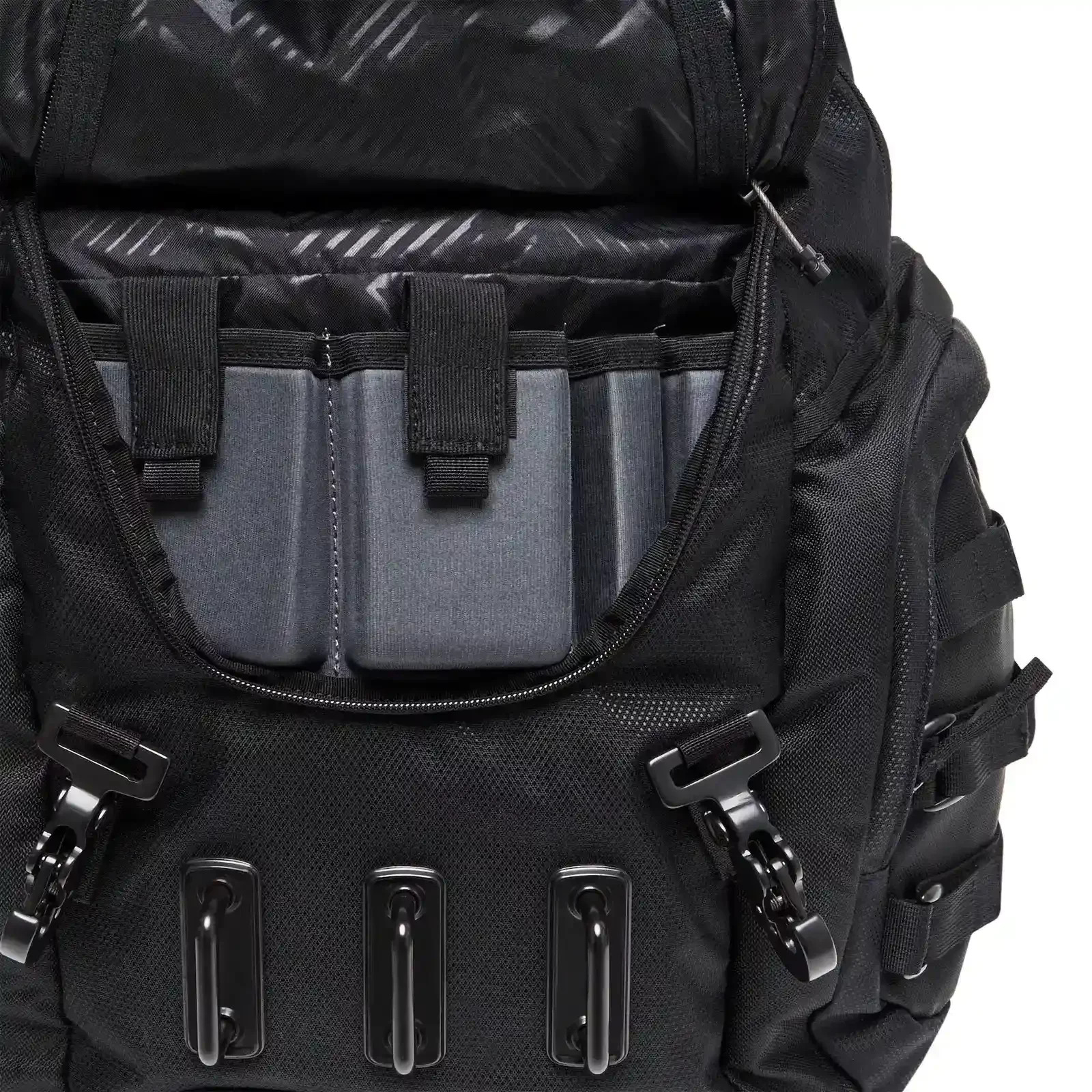 Kitchen Sink Backpack "Stealth Black" - 2