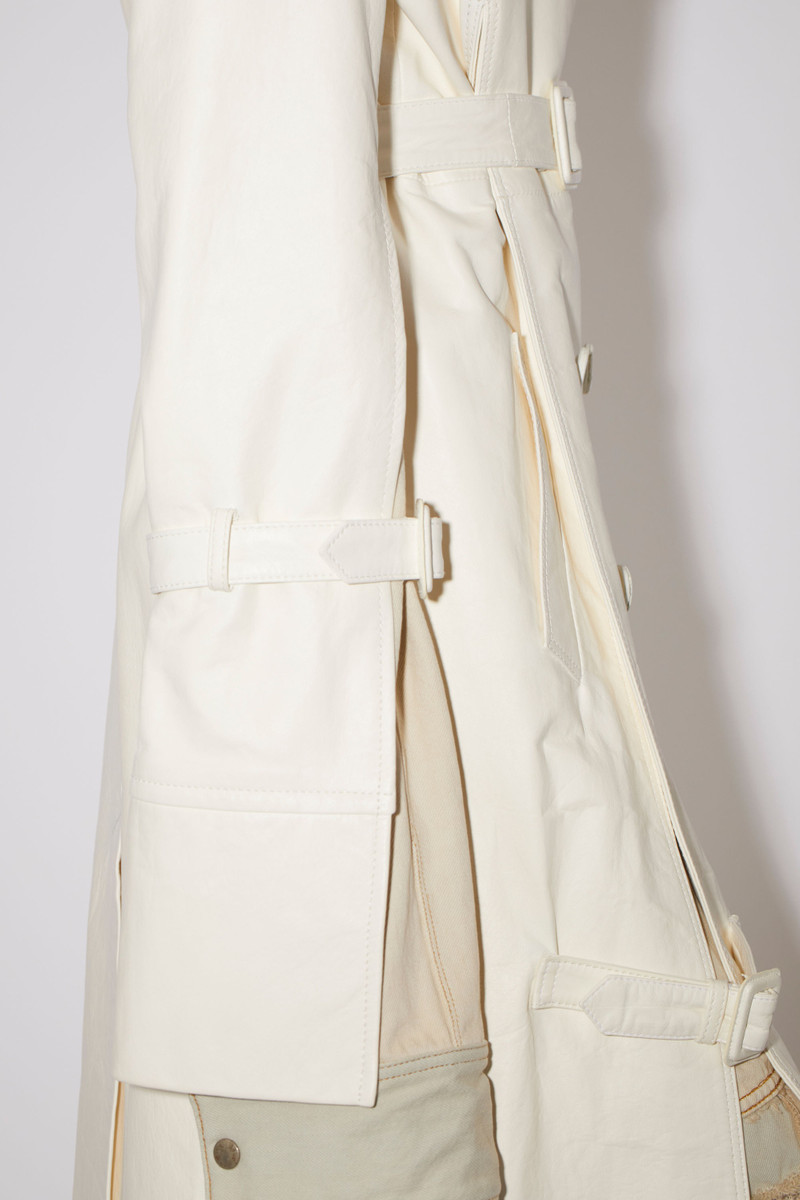 Double-breasted leather trench coat - Off white 6