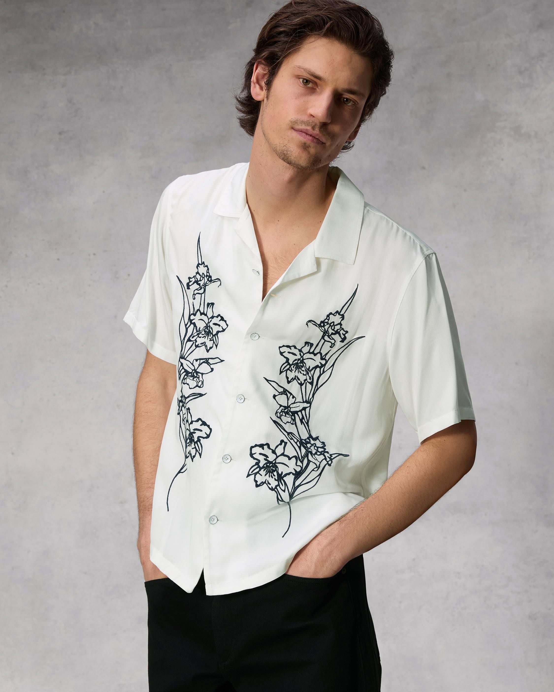Avery Resort Embroidered Shirt
Relaxed Fit Button Down - 7