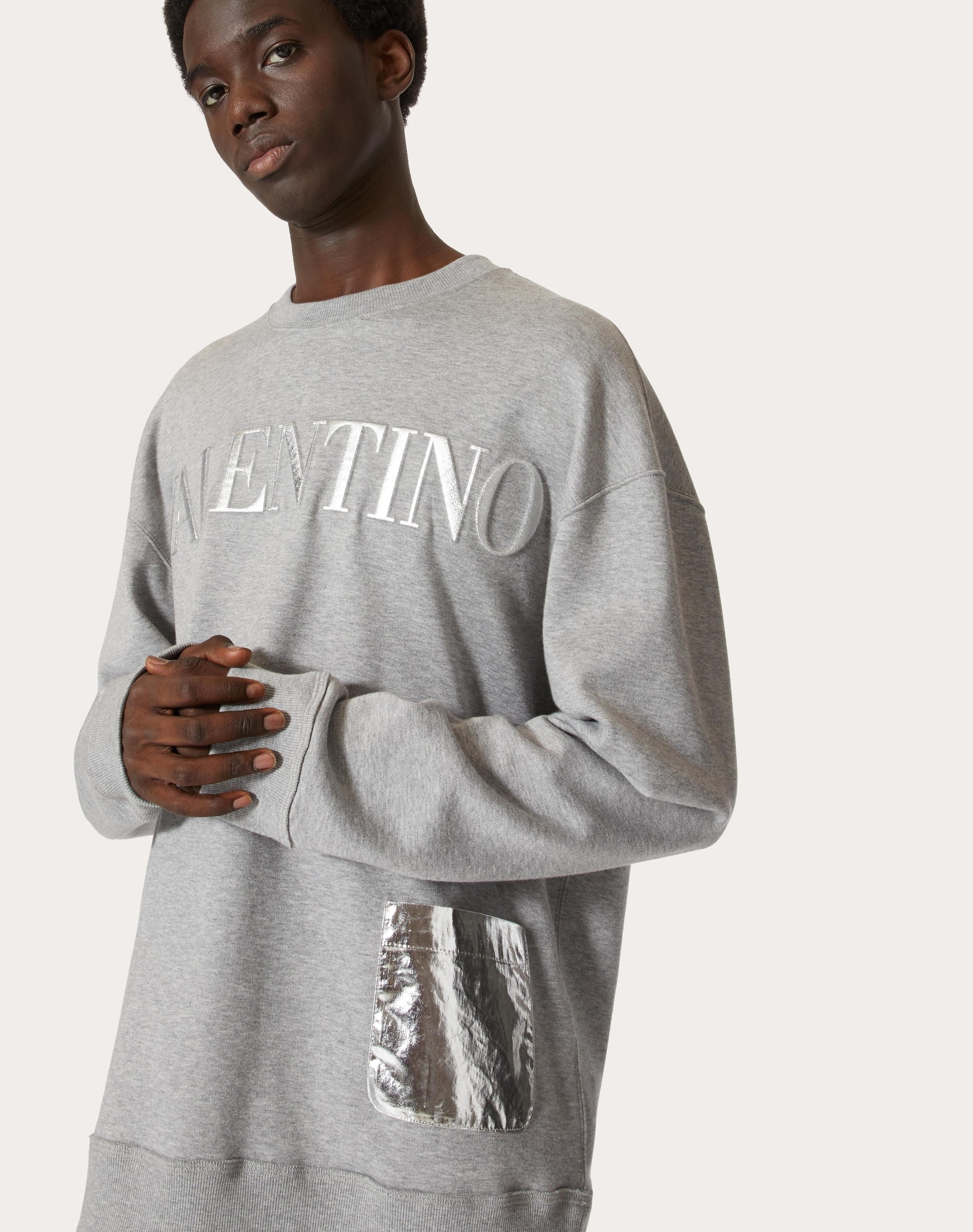 CREWNECK SWEATSHIRT WITH METALLIC VALENTINO EMBOSSED - 5