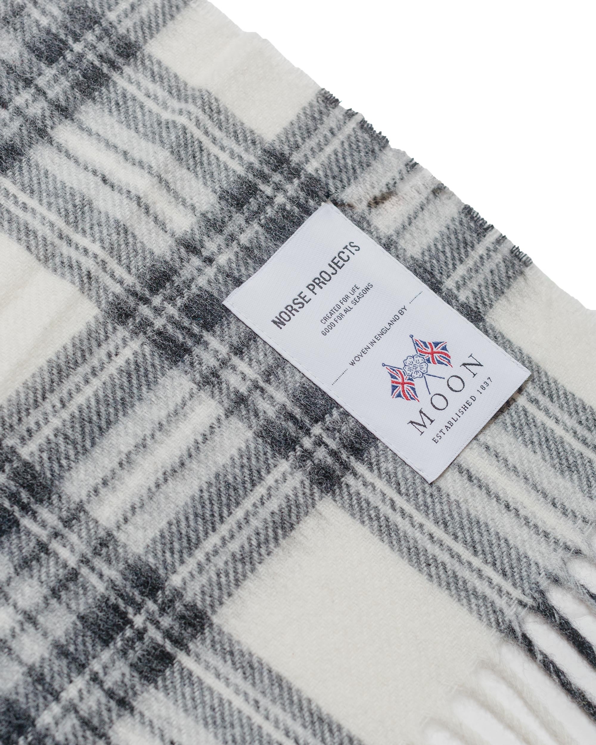 Moon Checked Lambswool Scarf Magnet Grey - 2