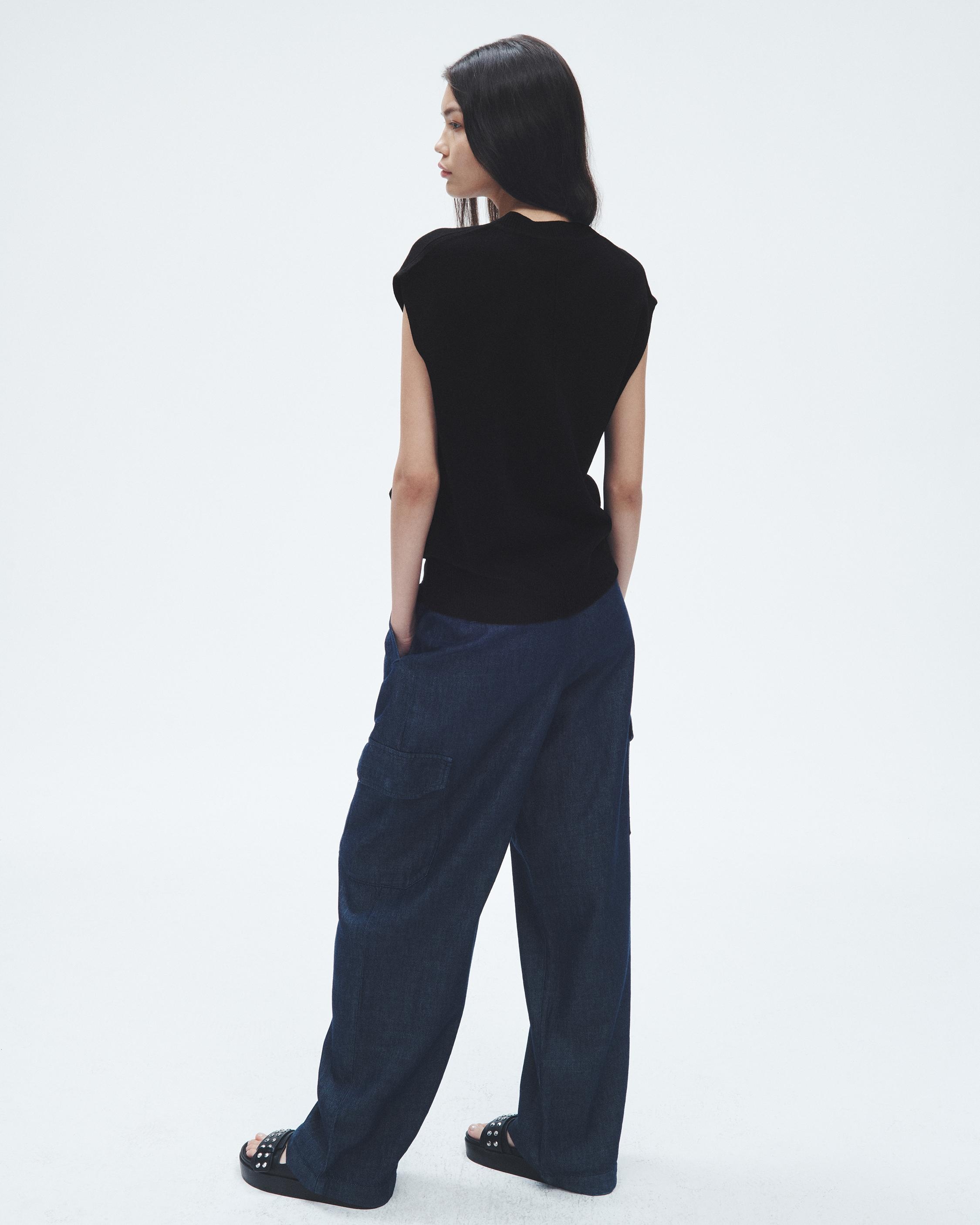 Joy Merino Wool Vest
Relaxed Fit - 5