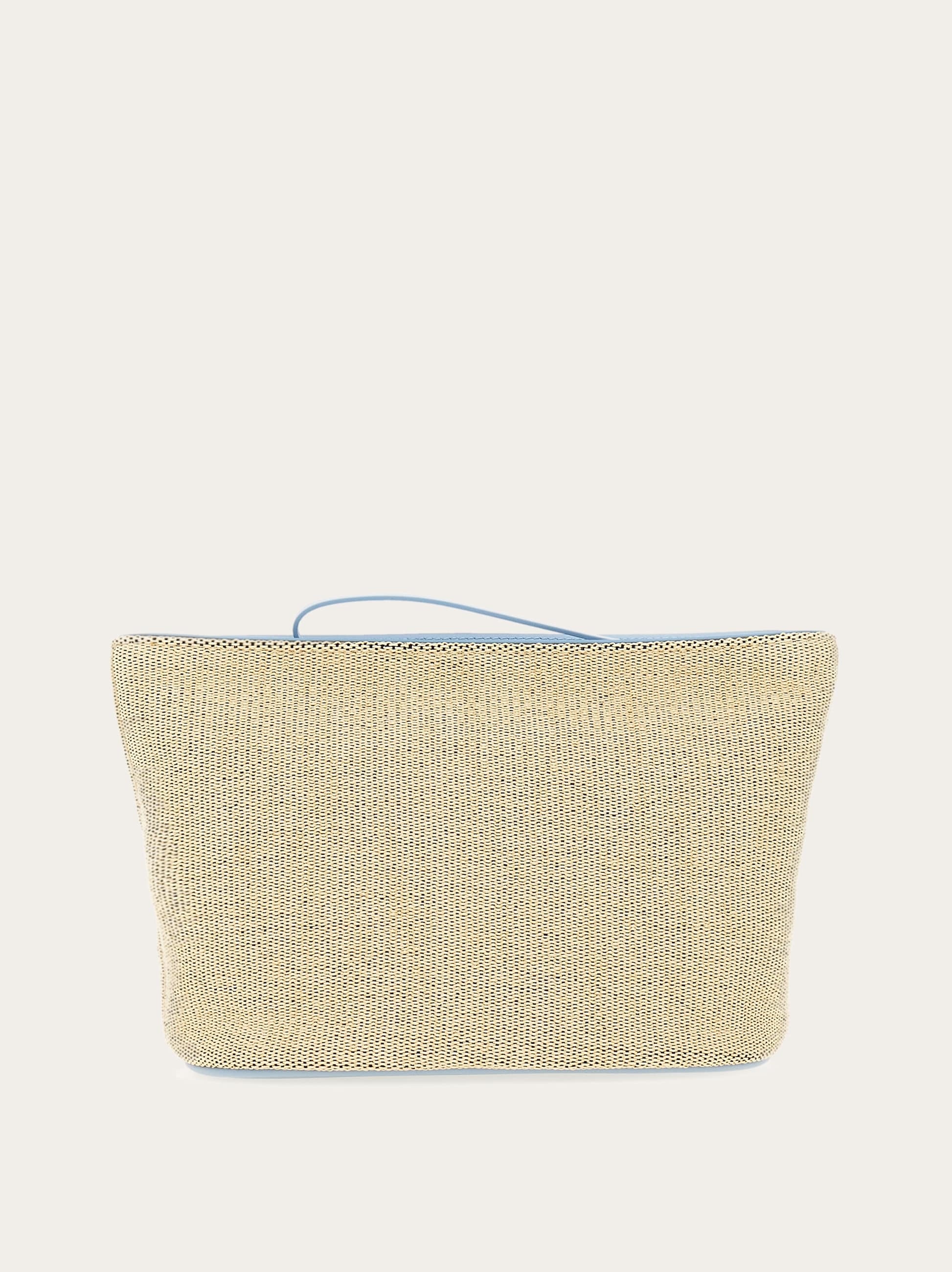 Pouch with logo - 3