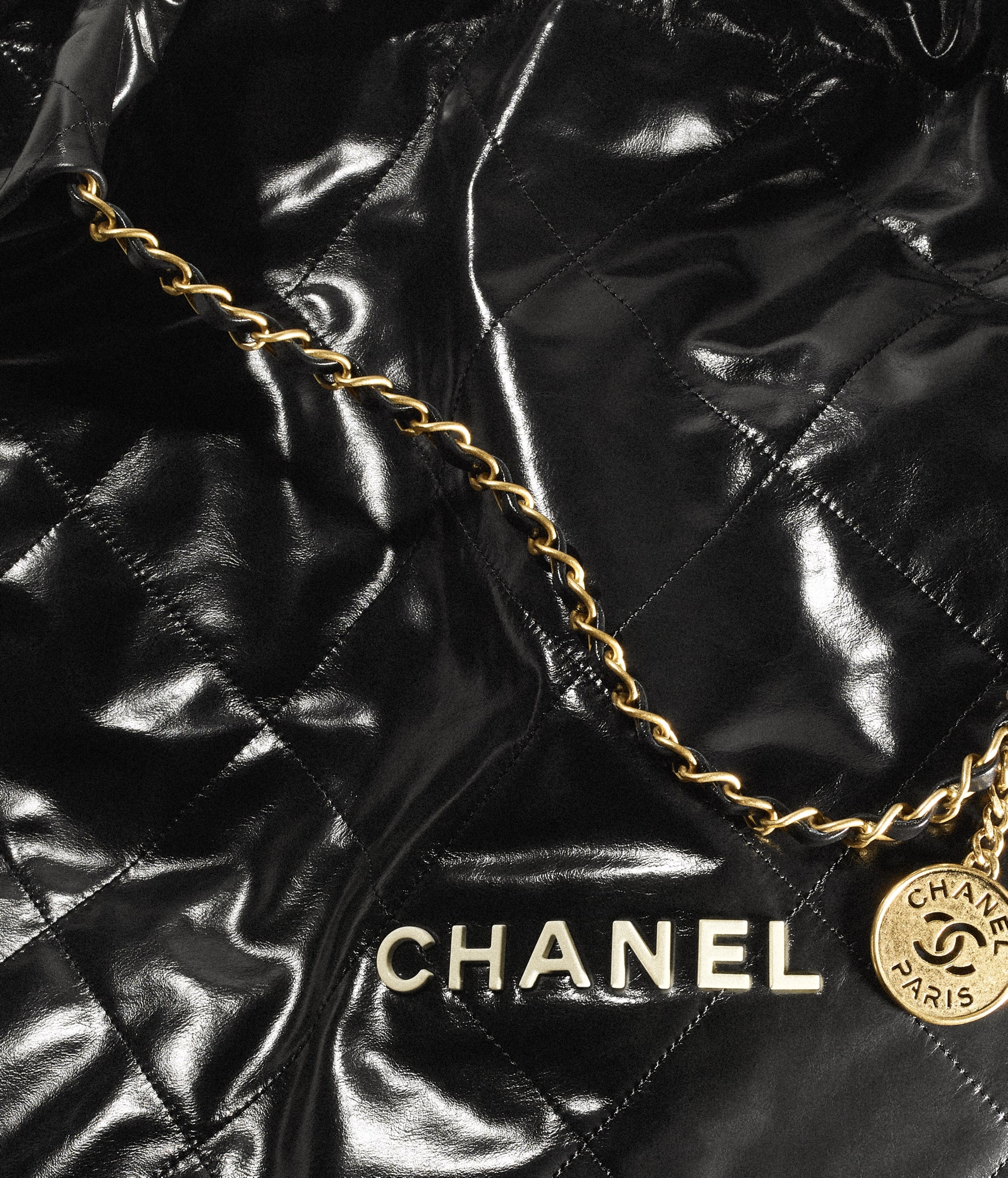 CHANEL 22 Large Handbag - 4