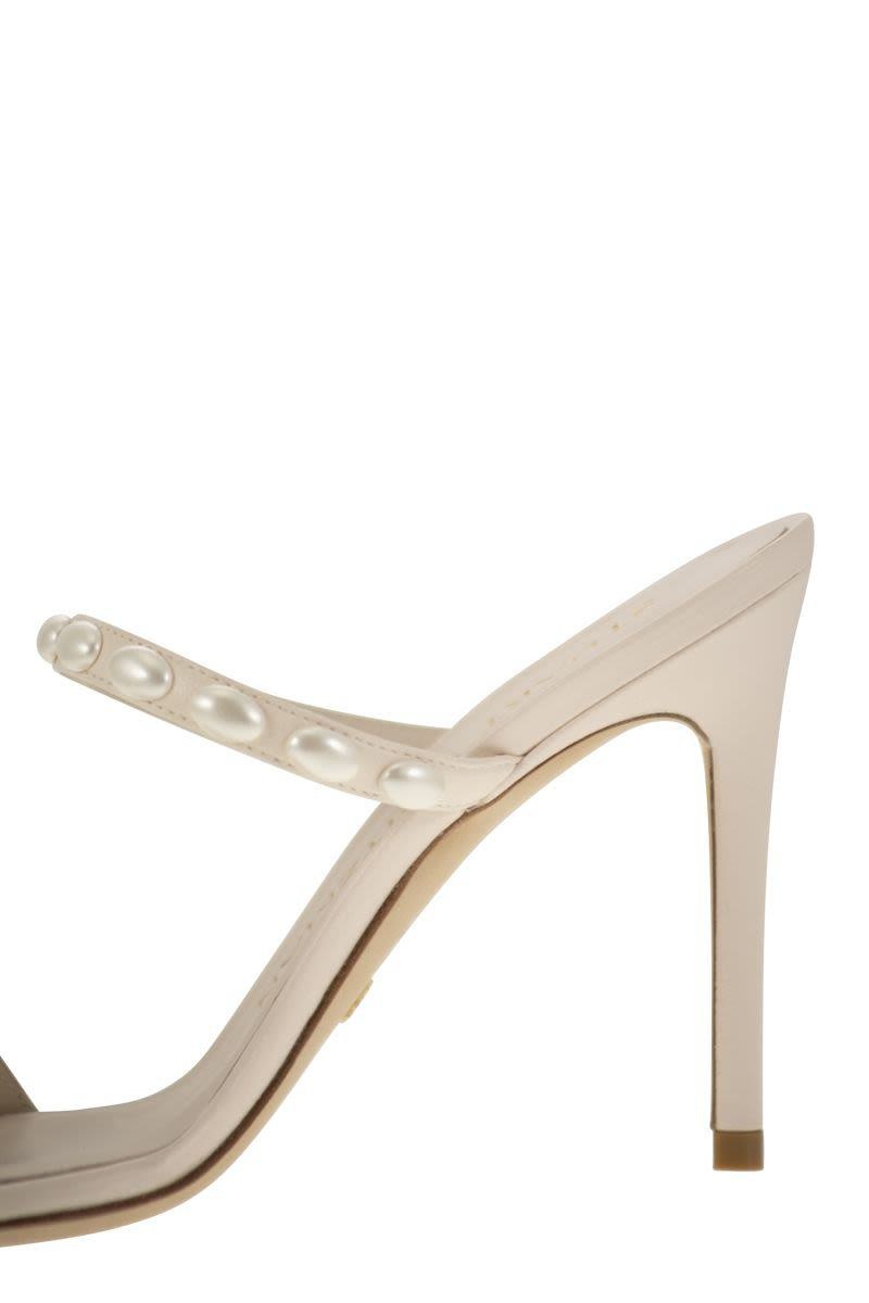 STUART WEITZMAN PEARLITA - SANDAL WITH PEARLS - 7