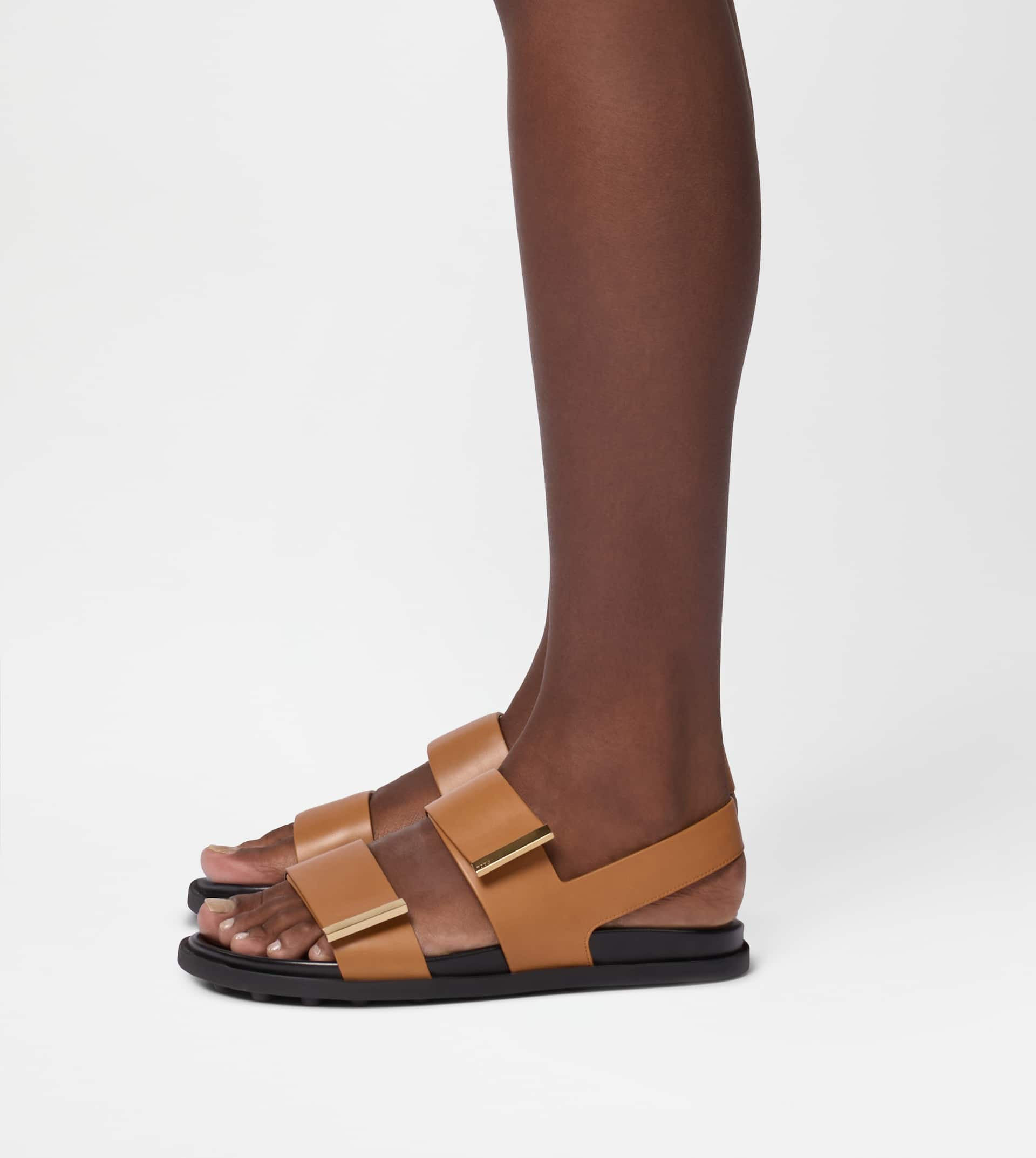 SANDALS IN LEATHER - BROWN - 6