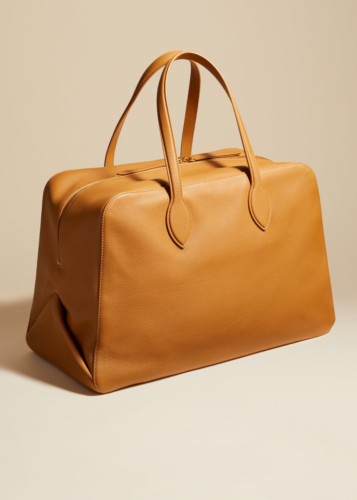 The Large Maeve Weekender Bag in Nougat Pebbled Leather - 2