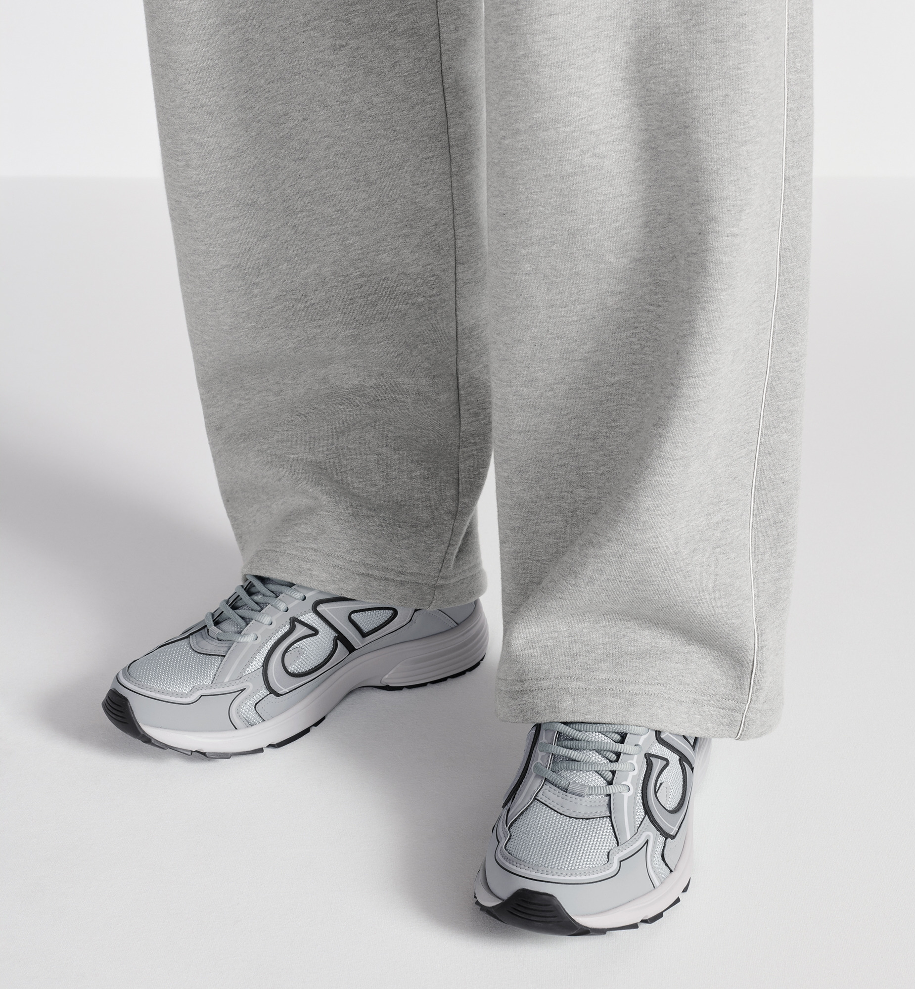 B30 Sneaker - 2