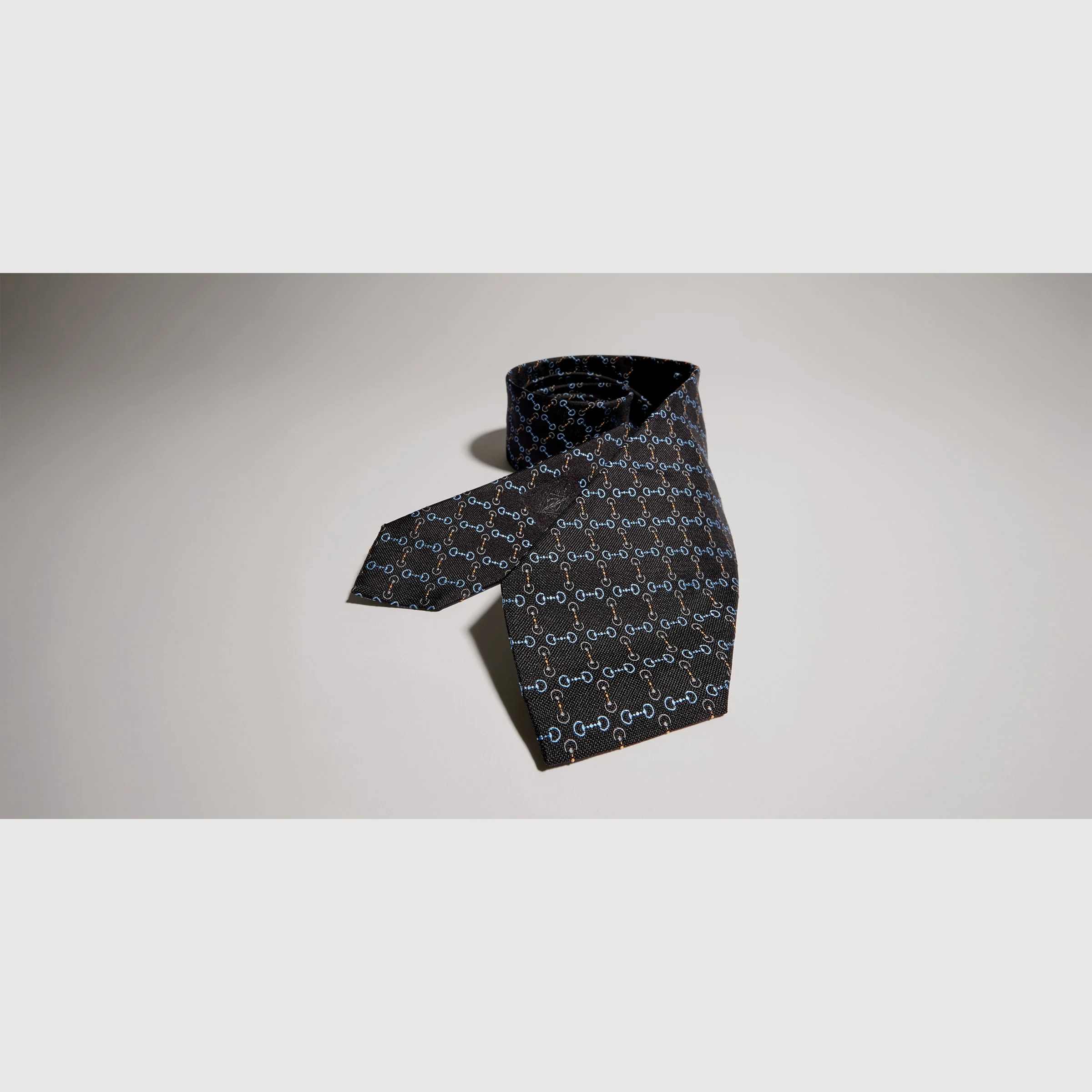 Horsebit silk jacquard tie - 1