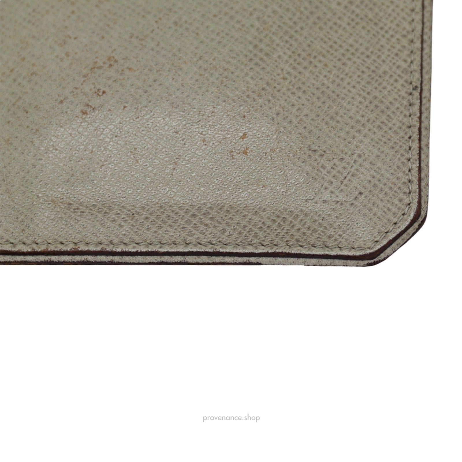 Louis Vuitton Key Cles Coin Pouch - Taiga Glacier Leather - 5