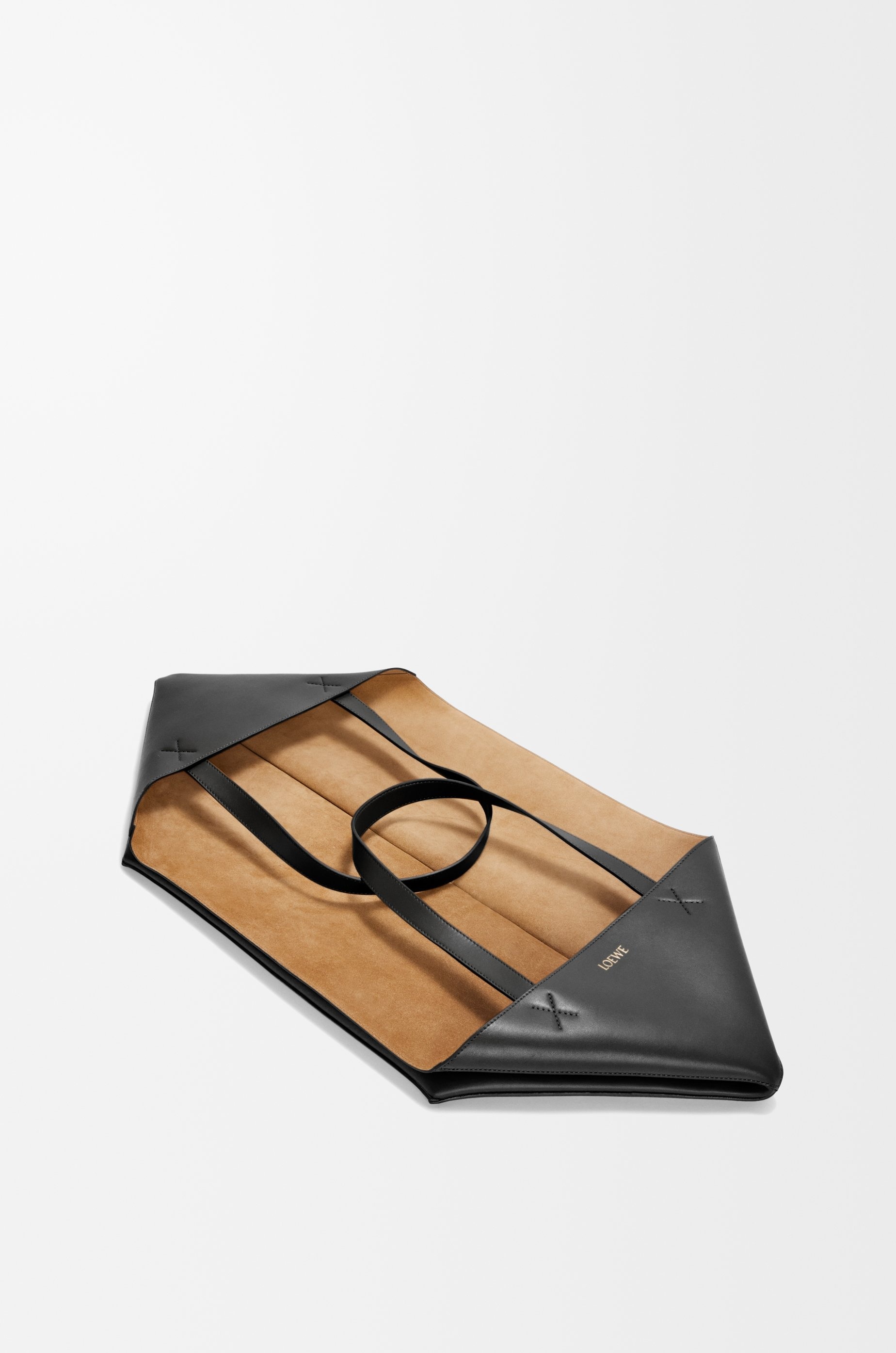 XL Puzzle Fold Tote in shiny calfskin - 4