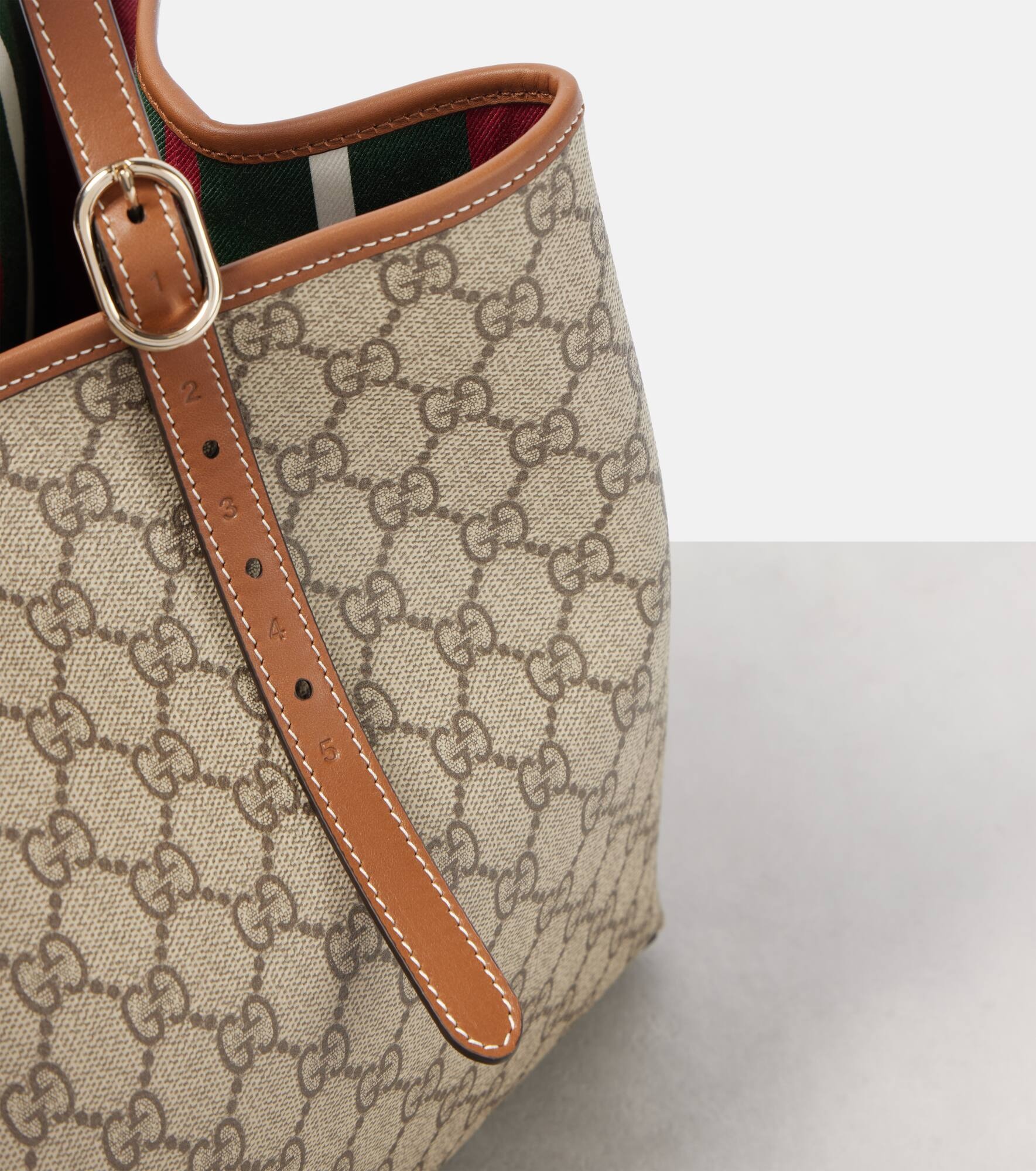 GG Canvas Medium tote bag - 6