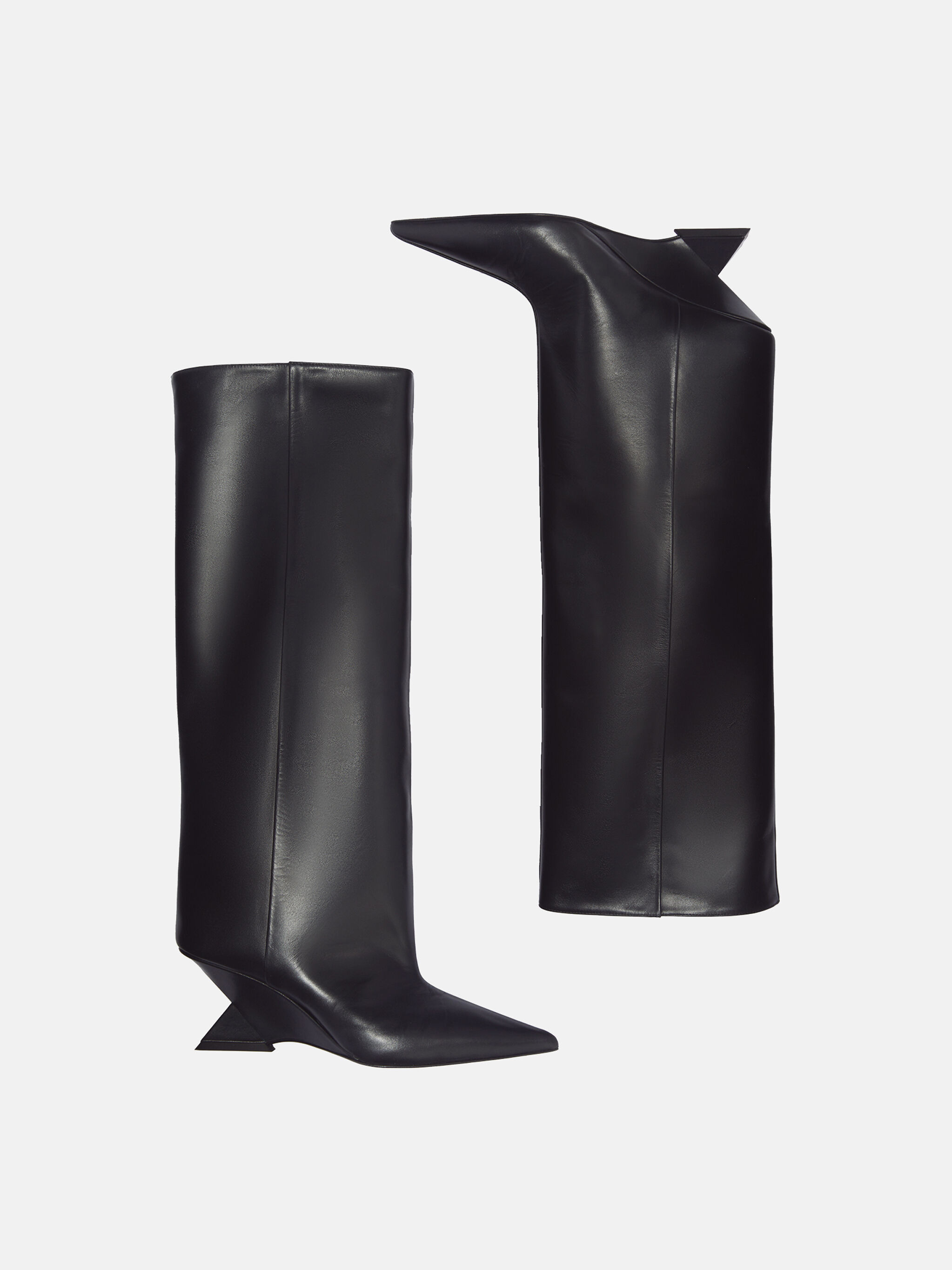 ''CHEOPE'' BLACK TUBE BOOT - 3