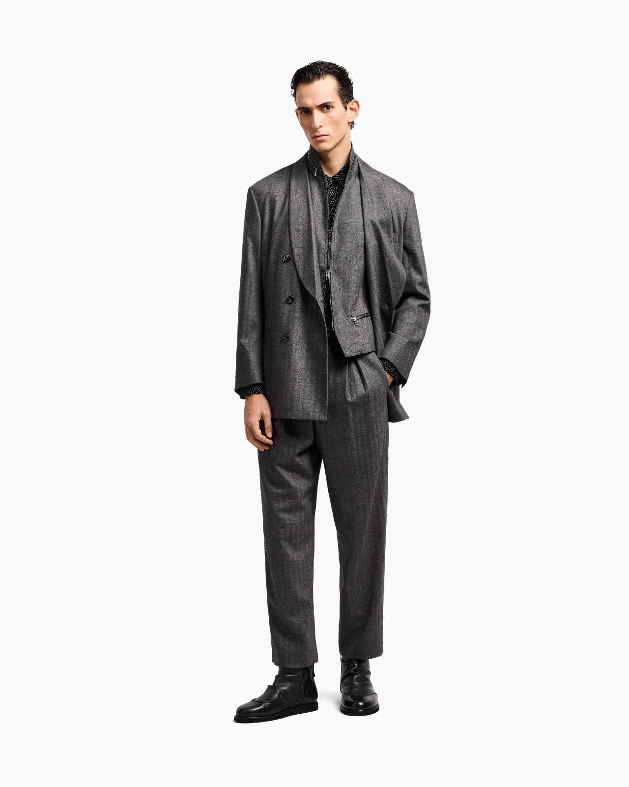 HERITAGE LINE DOUBLE-BREASTED SUIT IN CHEVRON VIRGIN WOOL AND CASHMERE - 2