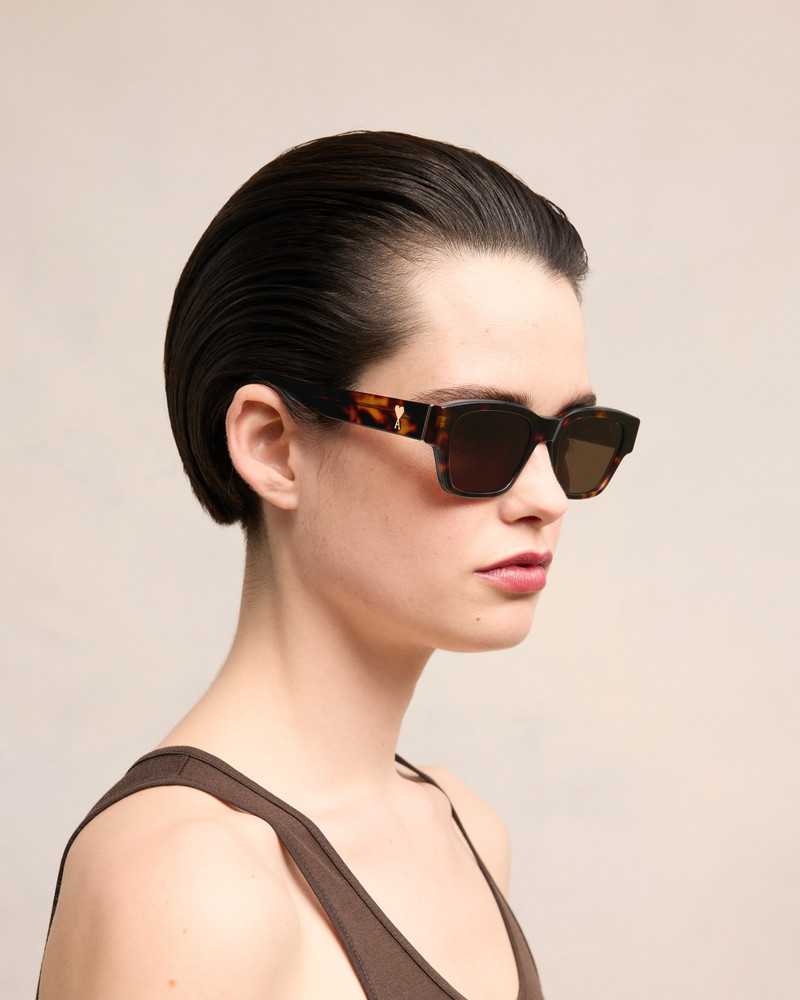 AMI Paris AMI DE COEUR SUNGLASSES outlook
