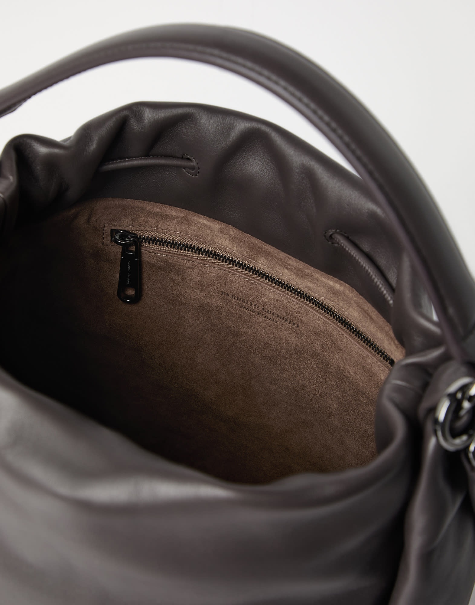 Mellow bucket bag in soft leather with monili - 5
