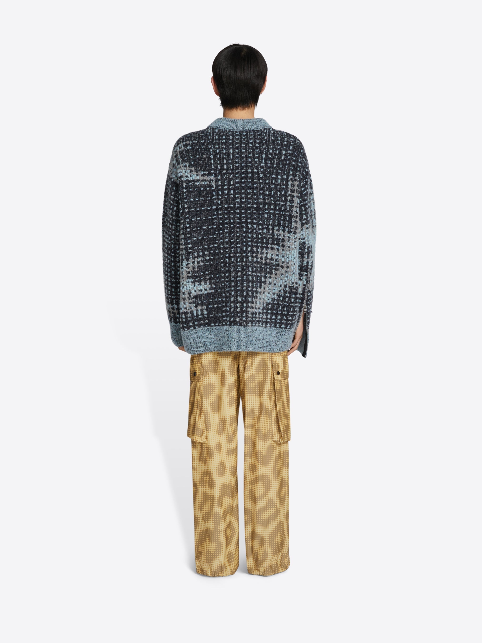 GRAPHIC SWEATER - 4