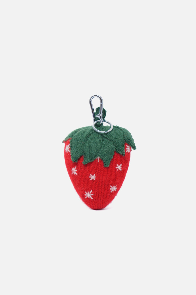STRAWBERRY STUFFIE KEYCHAIN 1