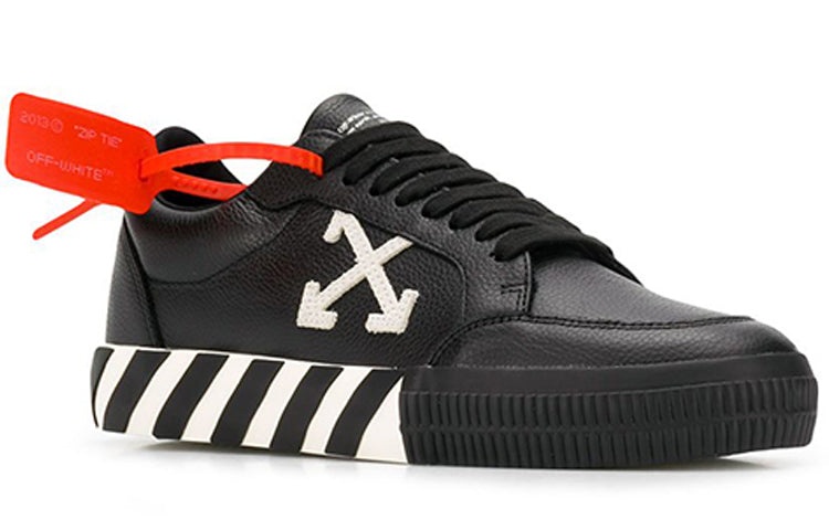 Off-White Vulcanized Low 'Black White' OMIA085F19D680011001 - 3